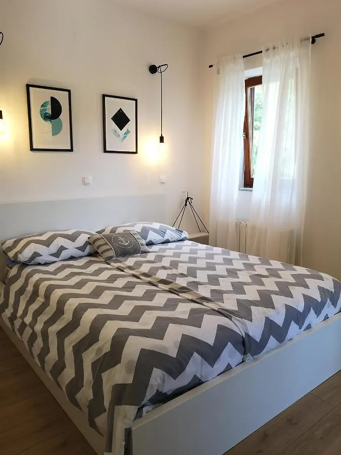 Apartments Frgacic I Croatia