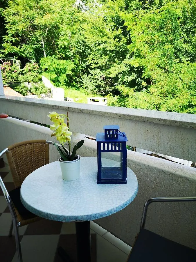 Apartments Frgacic I Croatia