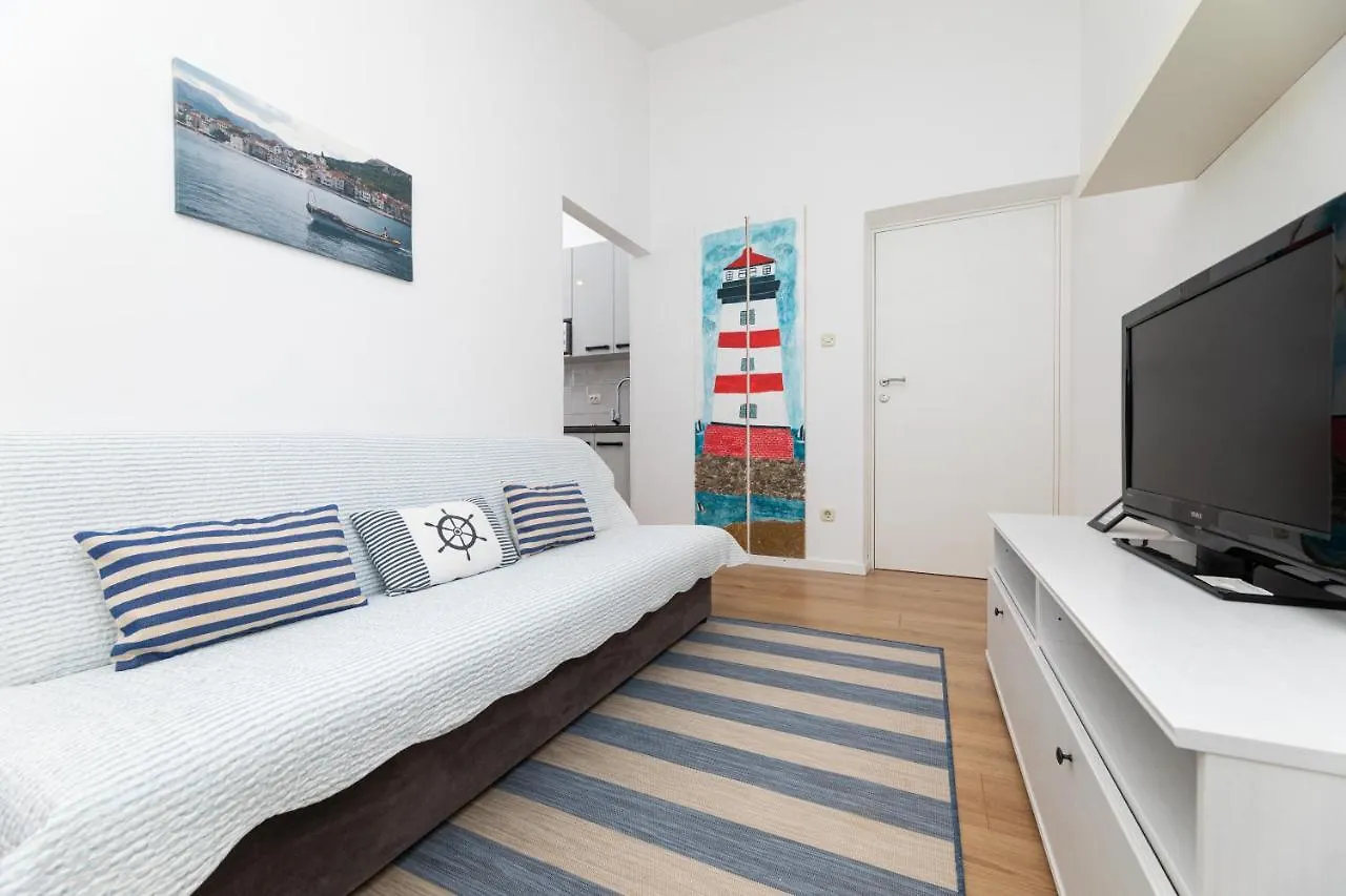 Apartments Frgacic I 0*, Baska (Krk) Croatia
