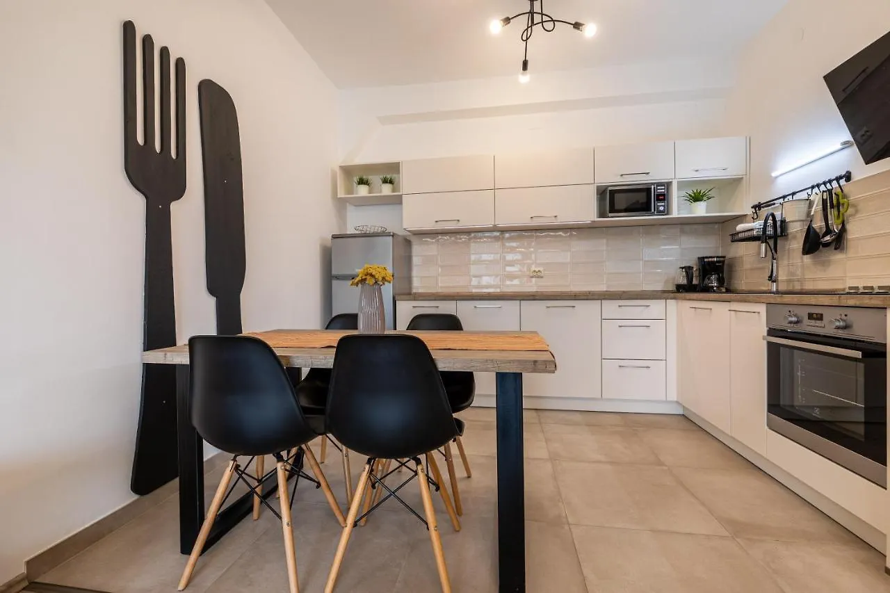 Apartments Frgacic I