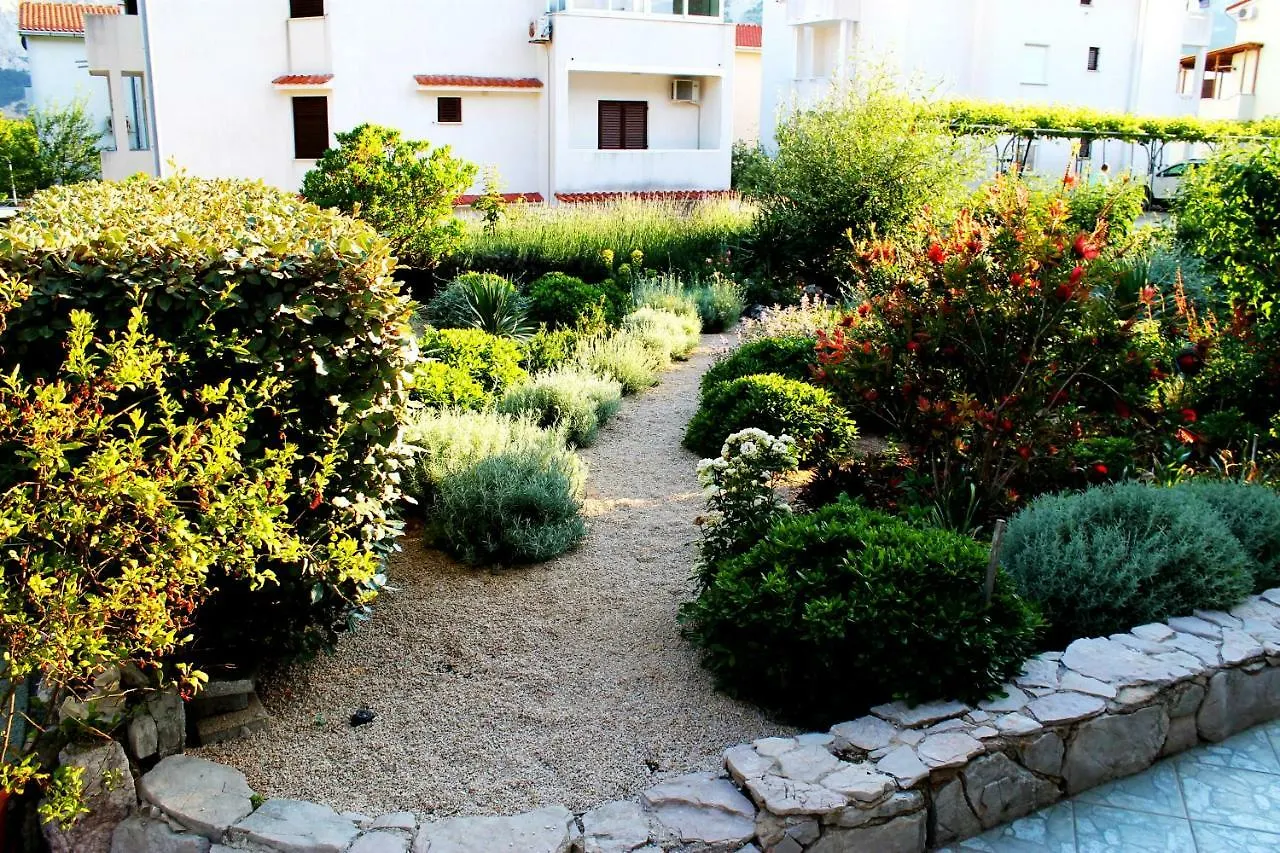 Apartments Frgacic I